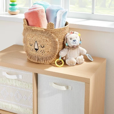 Braided Water Hyacinth Medium Round Storage Basket - Lion - Cloud Island™ 1 Braided Water Hyacinth Medium Round Storage Basket - Lion - Cloud Island™