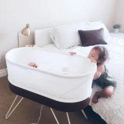 Happiest Baby SNOO Smart Sleeper Bassinet - White/Brown -Children's Toys GUEST c8d9cb77 7e07 4dd3 af79 63931f177ea6