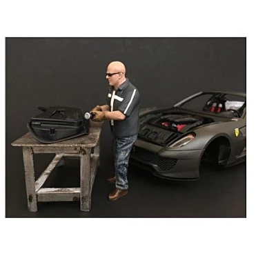 "Chop Shop" Mr. Fabricator Figurine For 1/18 Scale Models By American Diorama 1 "Chop Shop" Mr. Fabricator Figurine For 1/18 Scale Models By American Diorama
